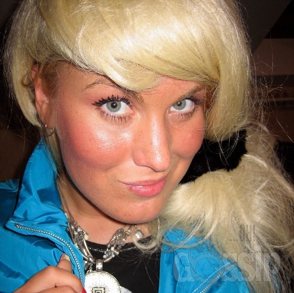 helena-reet_ohmygossip-com---1
