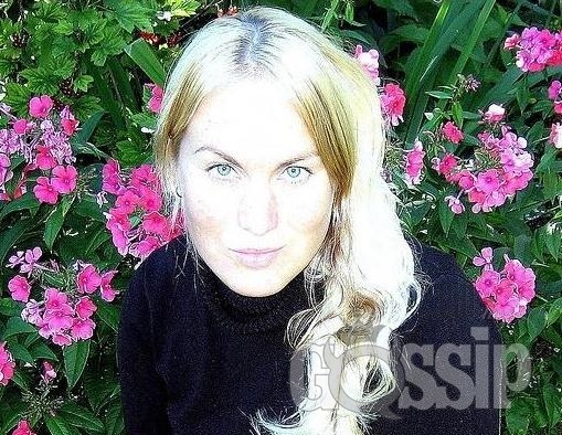 helena-reet_ennet_gossip-ee1-vesipilt