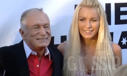hugh_hefner_crystal_harris_ohmygossip-com_helena-reet_2-1