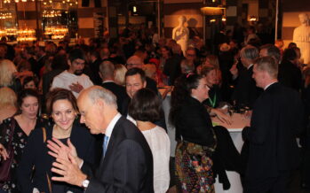 GALLERY: 5 MINUTES before the Nordic Council’s festive awards gala in the Stockholm concert hall´s lobby bar