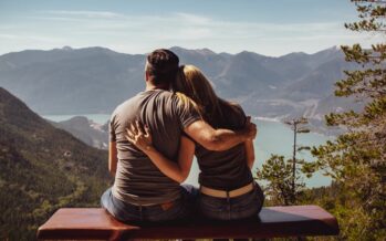 FIVE POSITIVE results of being in love