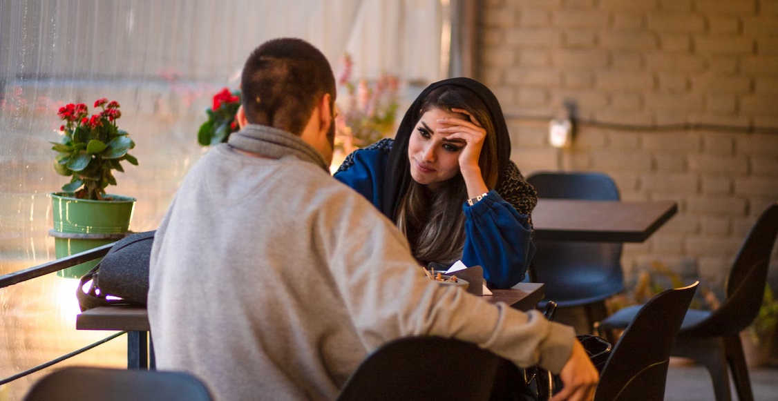 sitting cafeteria unsplash
